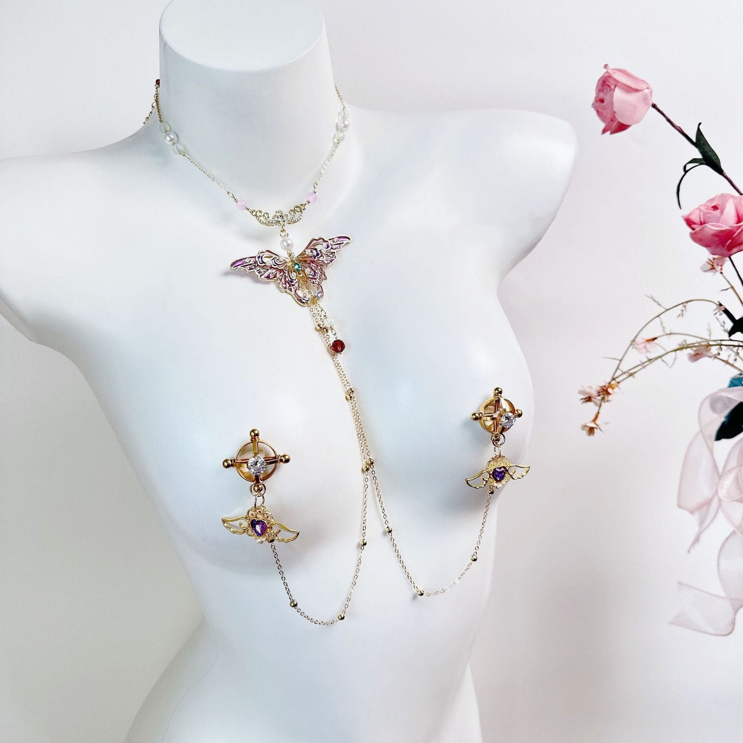 Butterfly Collar & Nipple Clamp Chain Suit